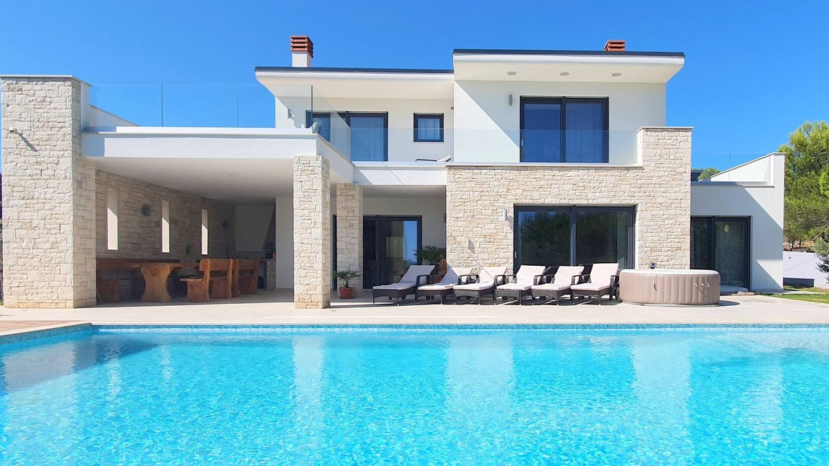 Liznjan Villa | New enchanting Villa Marlera with sea view and infinity private pool