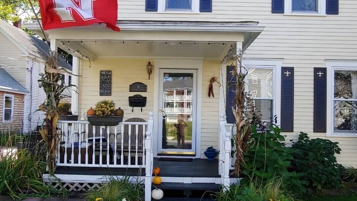 Dover House | New Englander Style Family Home