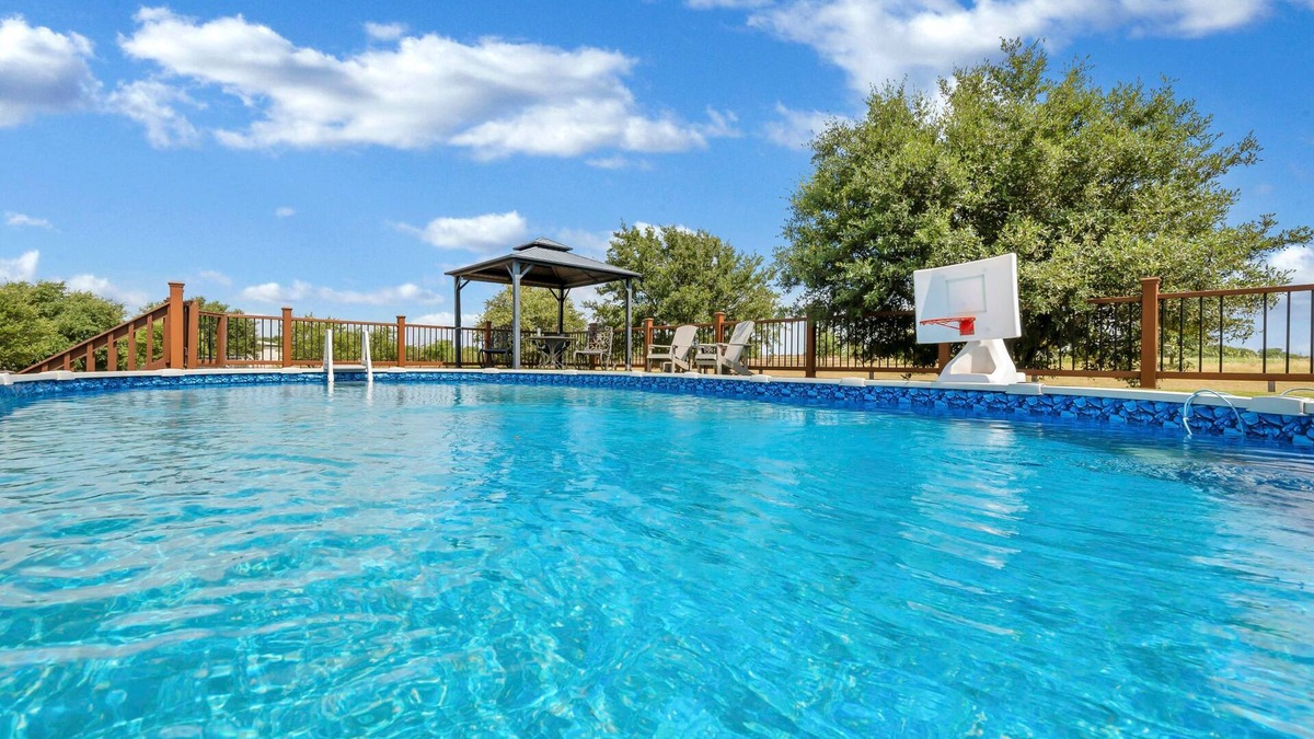 Lorena House | New Epic House-pool-theatre-hot Tub-game Room