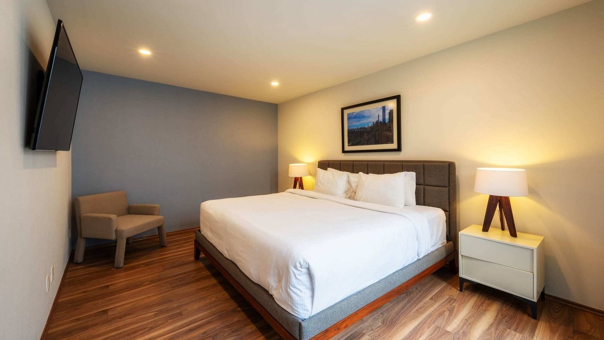 Coyoacan Condo | NEW Equipped Condo w/GYM & Roof