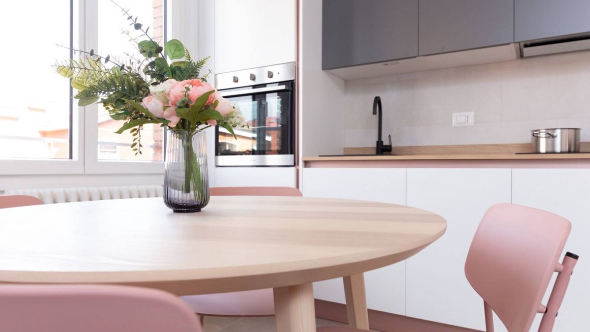 Melegnano Apartment | New Exclusive Melegnano Apartments- Near train station X4
