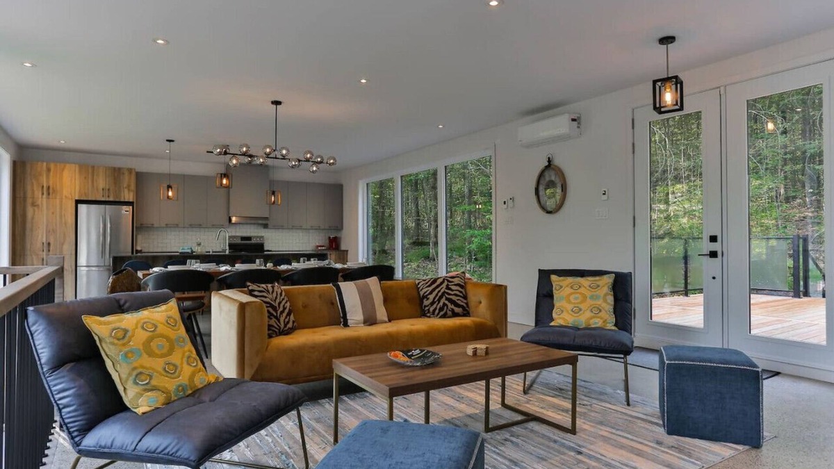 La Conception Ski Chalet | New Family Cottage Tremblant-4 Bdrs w/Hot Tub