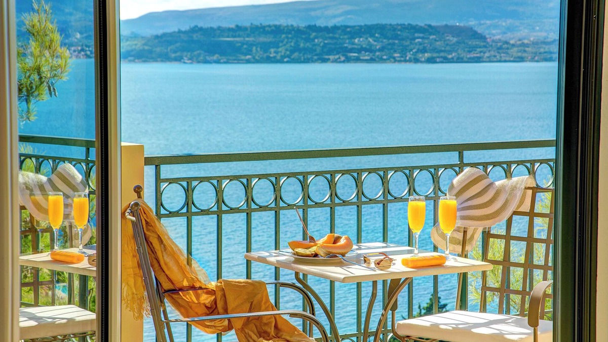 Kefalonia Apartment | *NEW FOR 2016 * A luxurious, romantic getaway just for the 2 of you !