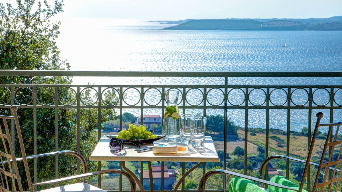 Kefalonia Apartment | *NEW FOR 2016 * Affortable stylish apartment in prime location