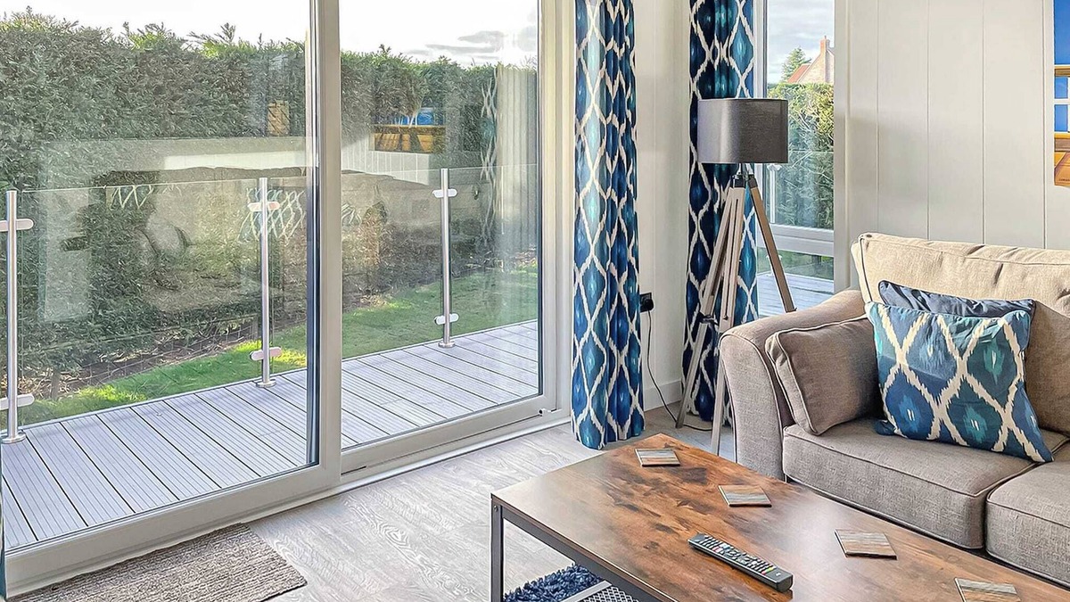 Scawton Ski Chalet | New for 2022. Fabulous one bedroom lodge with super king-size bed.