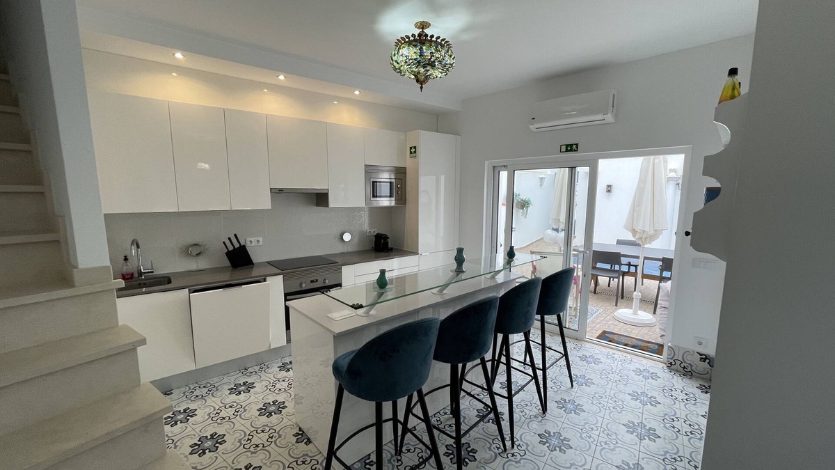 Luz de Tavira House | New for 2023 - charming refurbished townhouse in Luz de Tavira