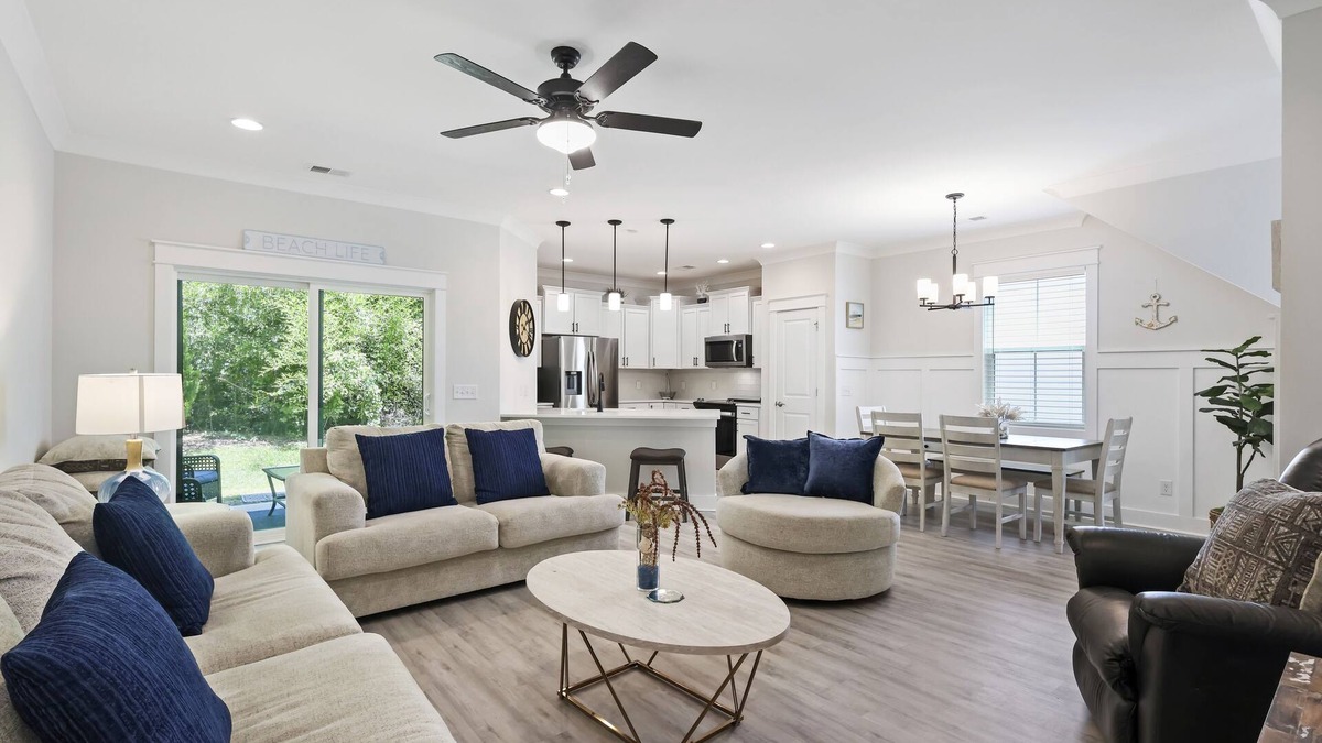 Spanish Wells House | New Four BR Luxury Vacation Home on Hilton Head Bikes & Beach Gear included