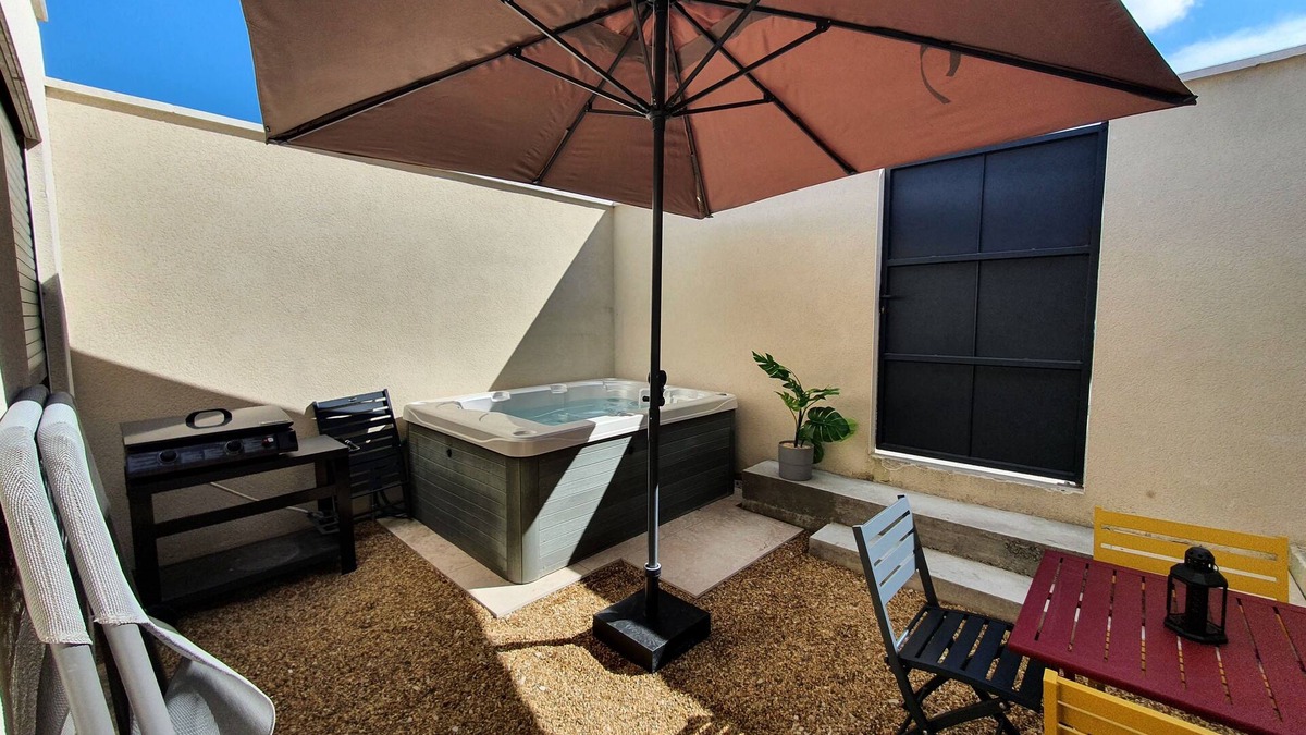 Jonquerettes Apartment | New gite with private spa