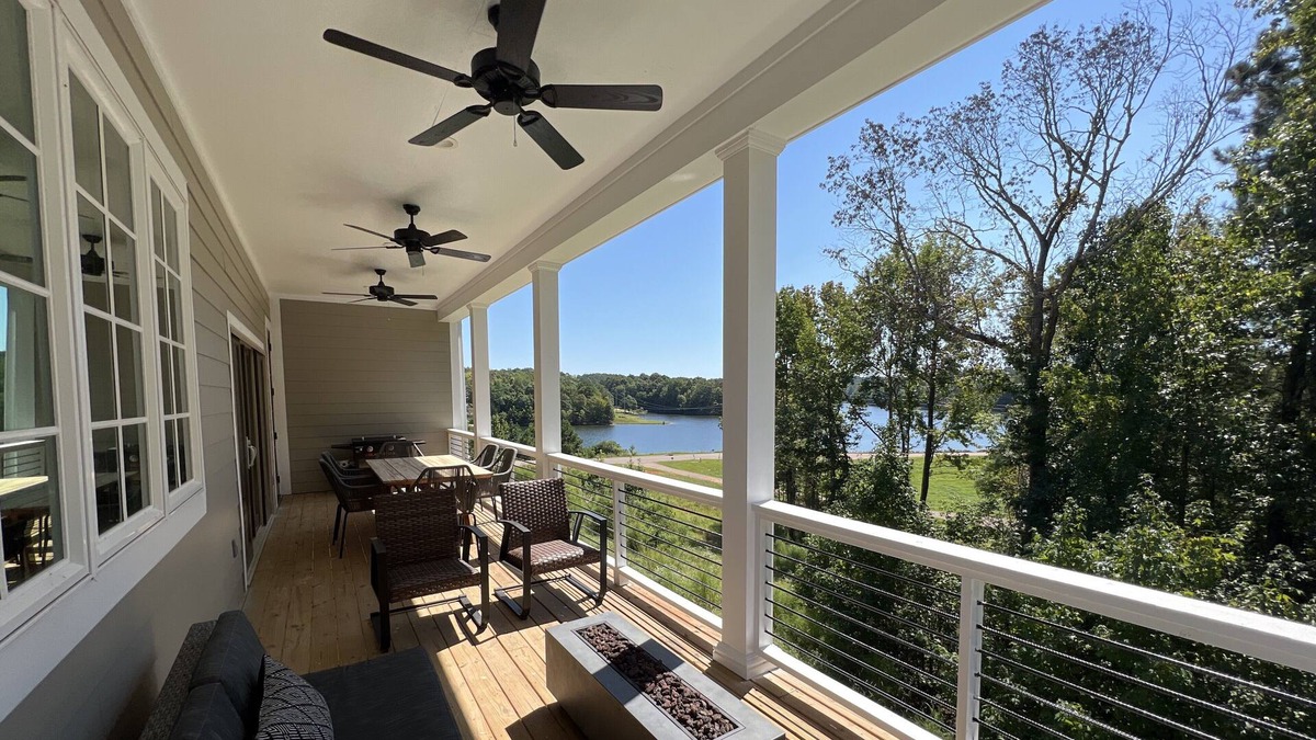 Oxford House | NEW Gorgeous Oxford Rental Close to Everything!