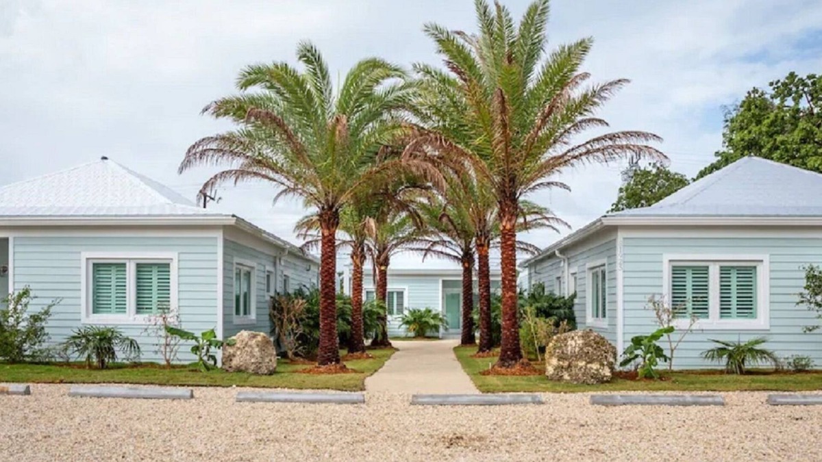 Islamorada House | New Ground Level Caribbean Cottage