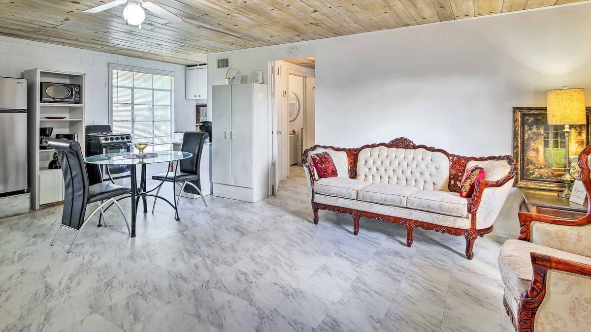 Harlingen Apartment | NEW! Harlingen Haven < 47 Mi to South Padre Island