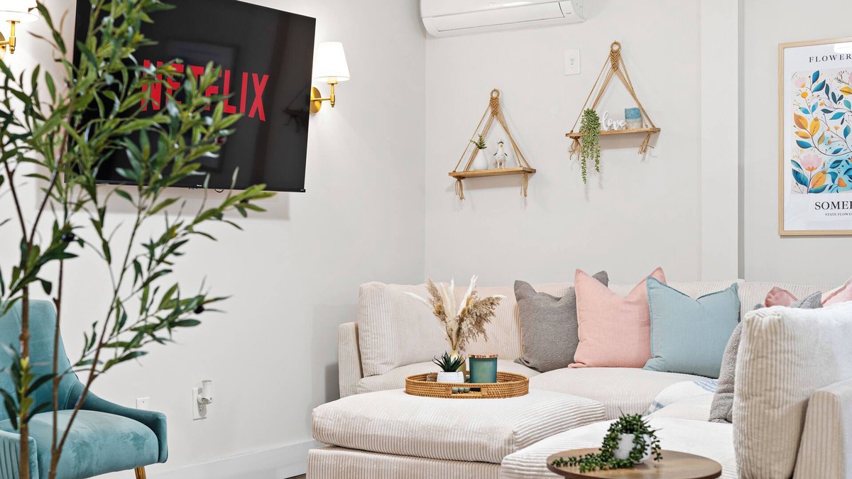 Ward Two Apartment | New Harvard MIT Boston Luxe 4Bed/2BA