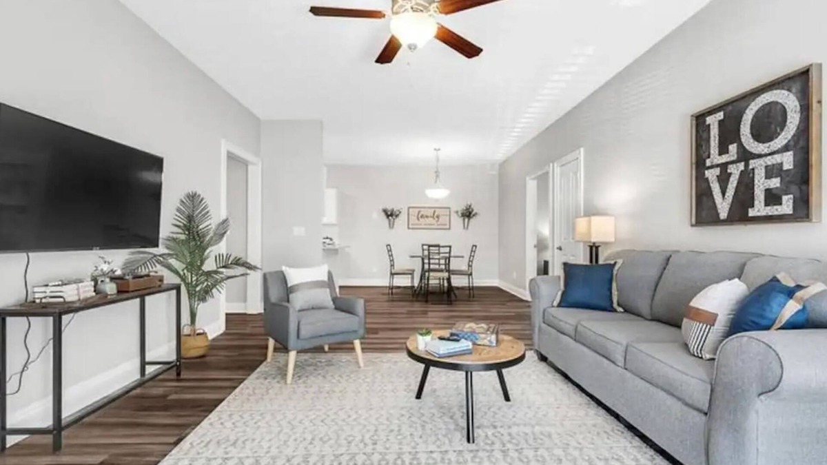 Madison Apartment | NEW! Heart of Huntsville, Amazing design