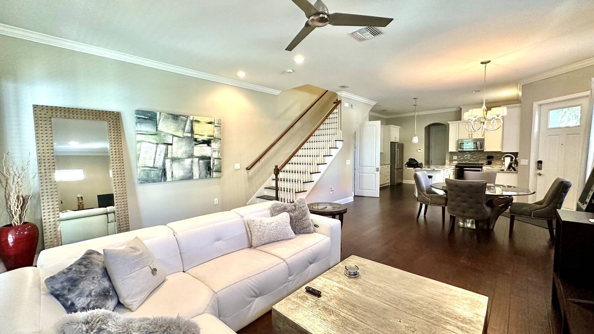 SoHo House | New! Heart of South Tampa Townhome 3BD/2.5BA Tesla Charger