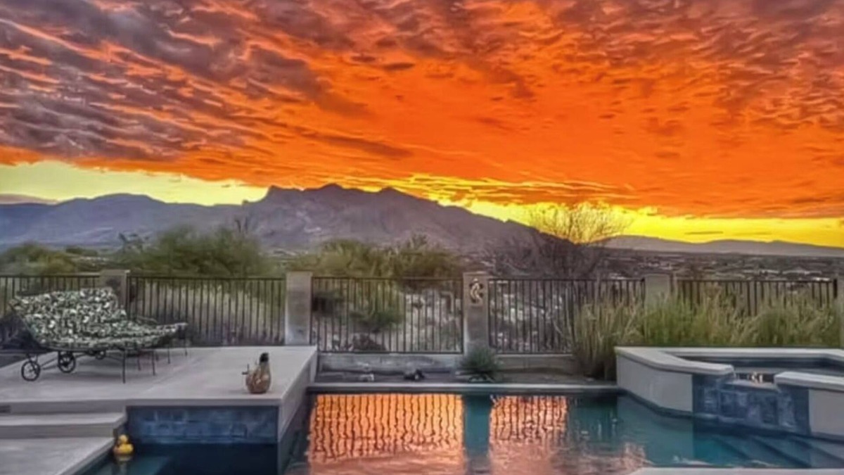 The Bluffs House | New! Hikers, bikers paradise - Breathtaking view home with pool, spa & much more