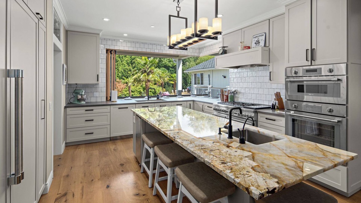 Woodinville Other | New - Hollywood Manor House
