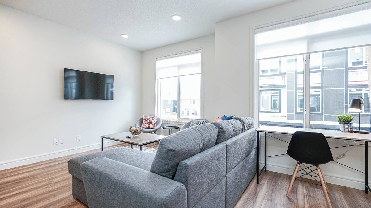 Calgary House | NEW Home, Double Car Garage & Close to Airport