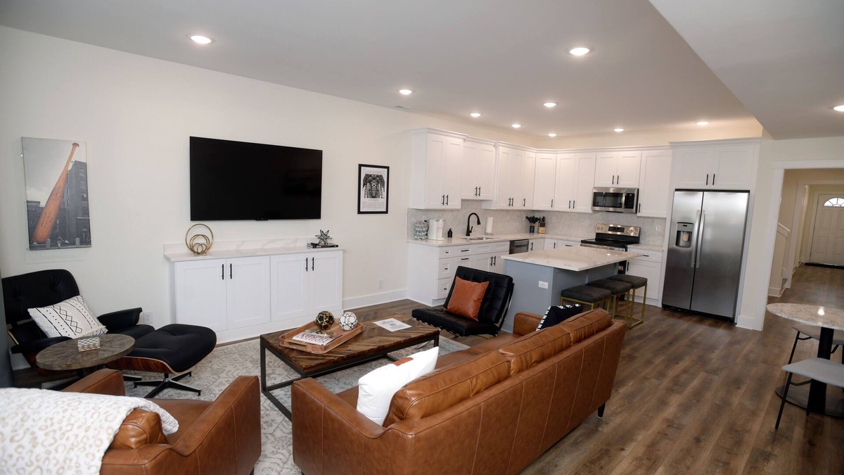 Louisville House | NEW HOME-Location! UofL, Churchill Downs, EXPO, Downtown, NULU
