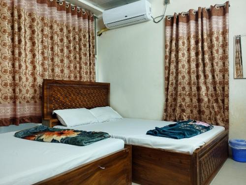 Mohammadpur Hotel | New Hotel Labbaik