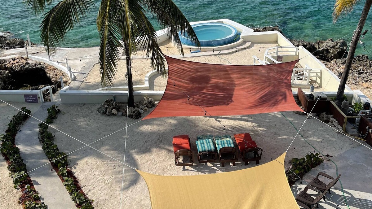 Nassau House | NEW & IMPROVED OCEANFRONT VILLA W/INFINITY POOL & BEST SNORKELING! Sleeps 20