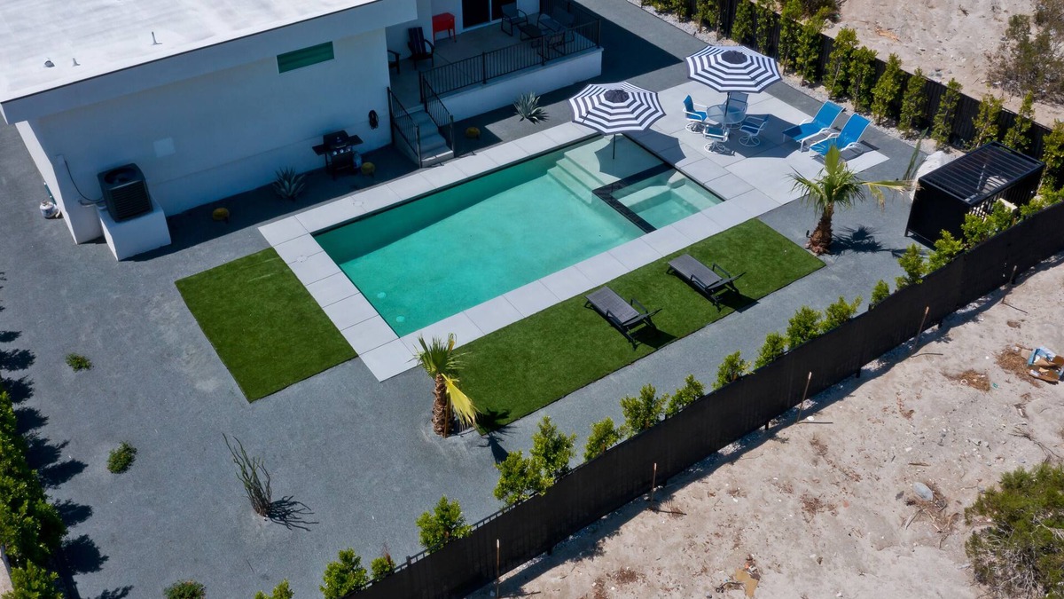 B-Bar-H Ranch House | NEW-Jacuzzi Heat Included-Skye Ranch