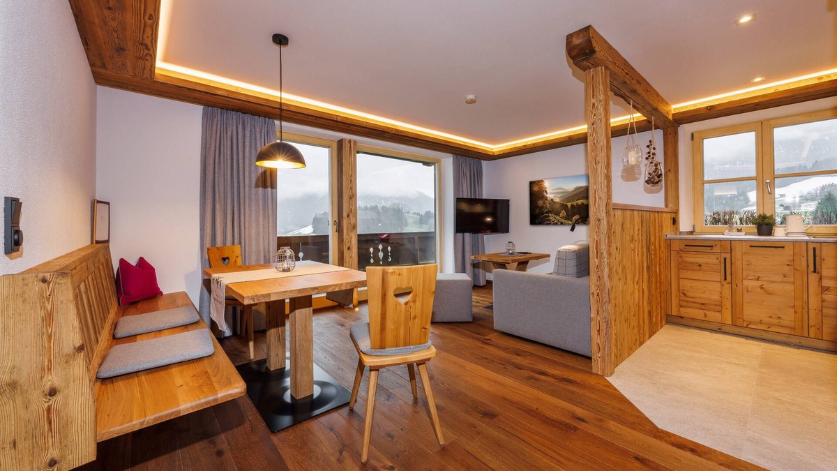 Ruhpolding Apartment | NEW - Kienberg 50 sqm, balcony or terrace, kitchen, 1 bedroom, 1 bed-sitting room, WLAN
