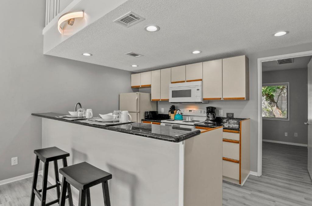 Gulfport Apartment | NEW King with Loft Beach Near Gulf