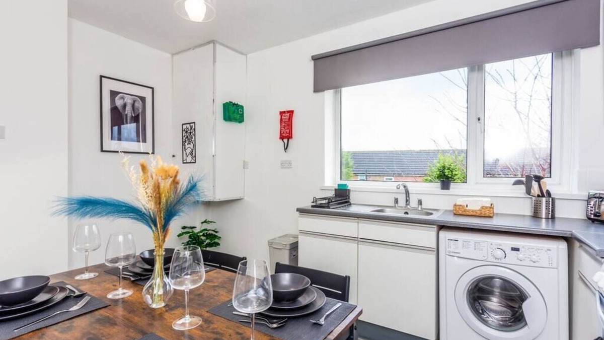 Newcastle-upon-Tyne Apartment | New Large 2 Bed entire apartment Near Newcastle upon Tyne