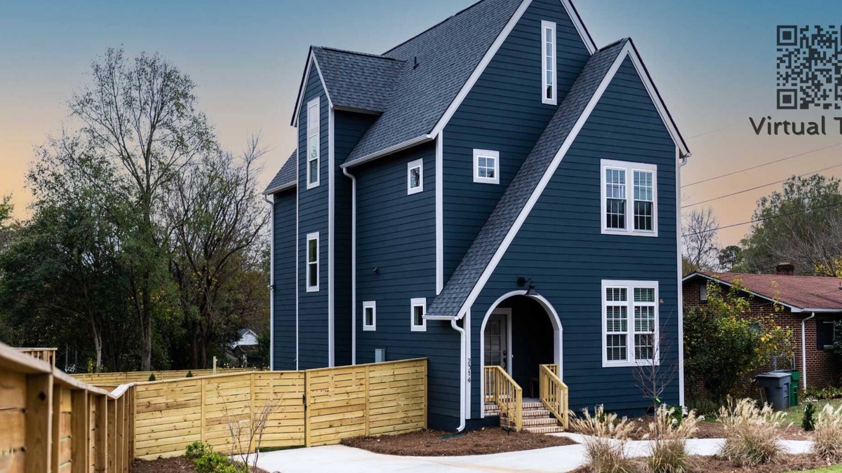 Charlotte House | New Listing! 3BR w/King Suite & Fenced in Yard