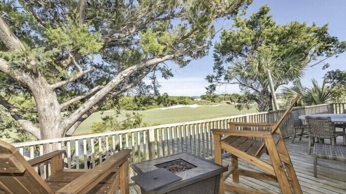 Bald Head Island House | NEW LISTING! 5 bedroom family home with Golf & Lagoon View. 5 Star Reviews