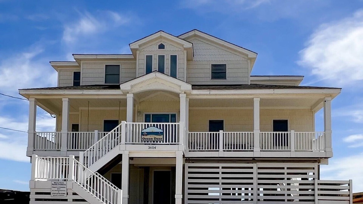 Sandbridge House | New Listing! Beachfront/Pool/Hot Tub