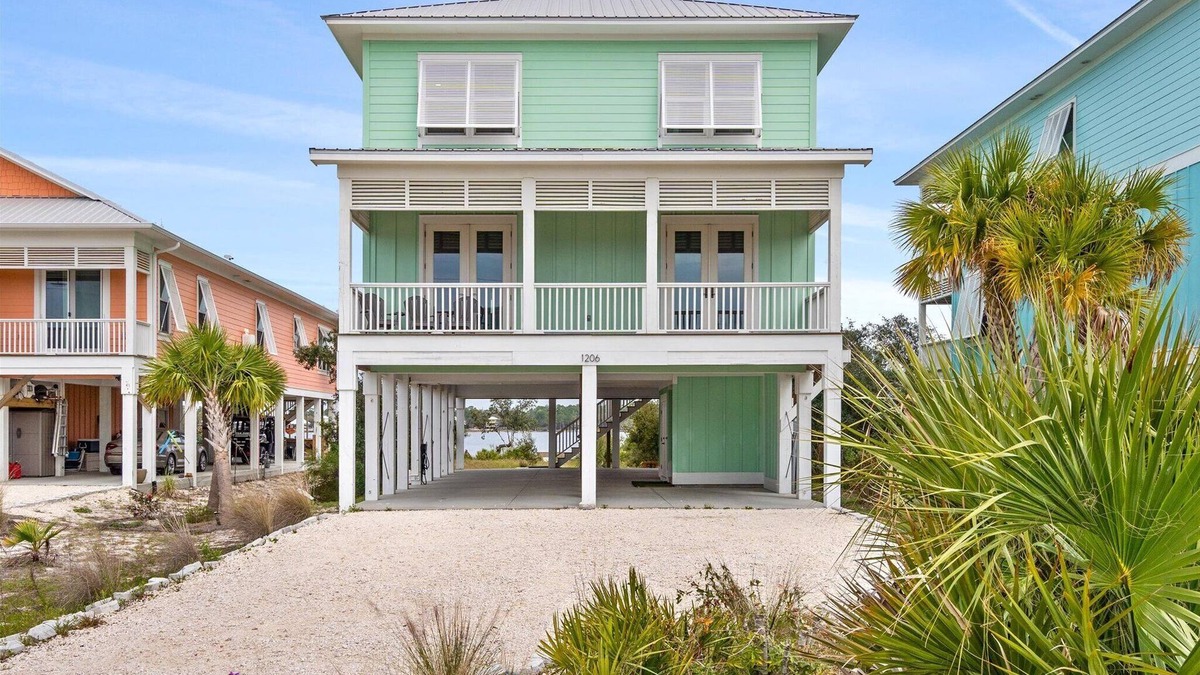 Gulf Shores House | NEW LISTING! Beach & Lagoon-Private Pool-Sleeps16