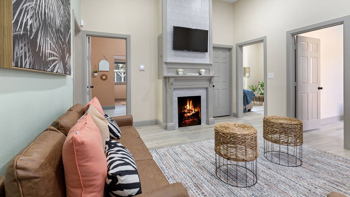Downtown Riverside House | NEW Listing Casa Azul Eclectic Boho Sanctuary - LONG STAYS MONTHLY DISCOUNT