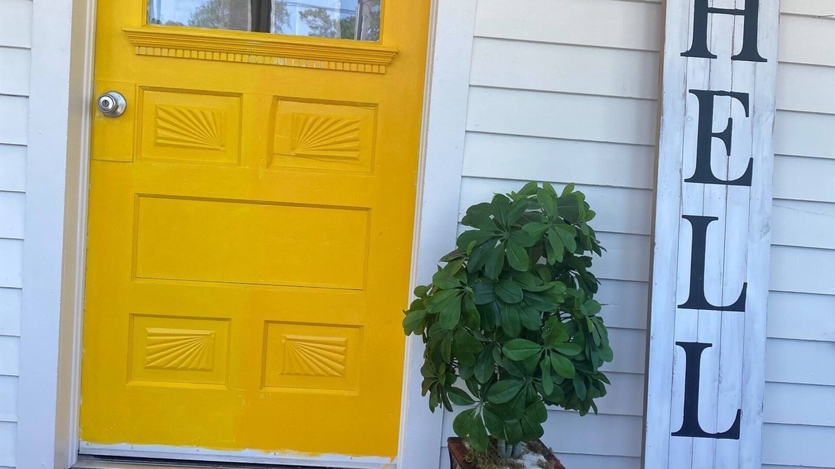 Nims House | New listing discounts, Fenced Yard & Pet Friendly!
