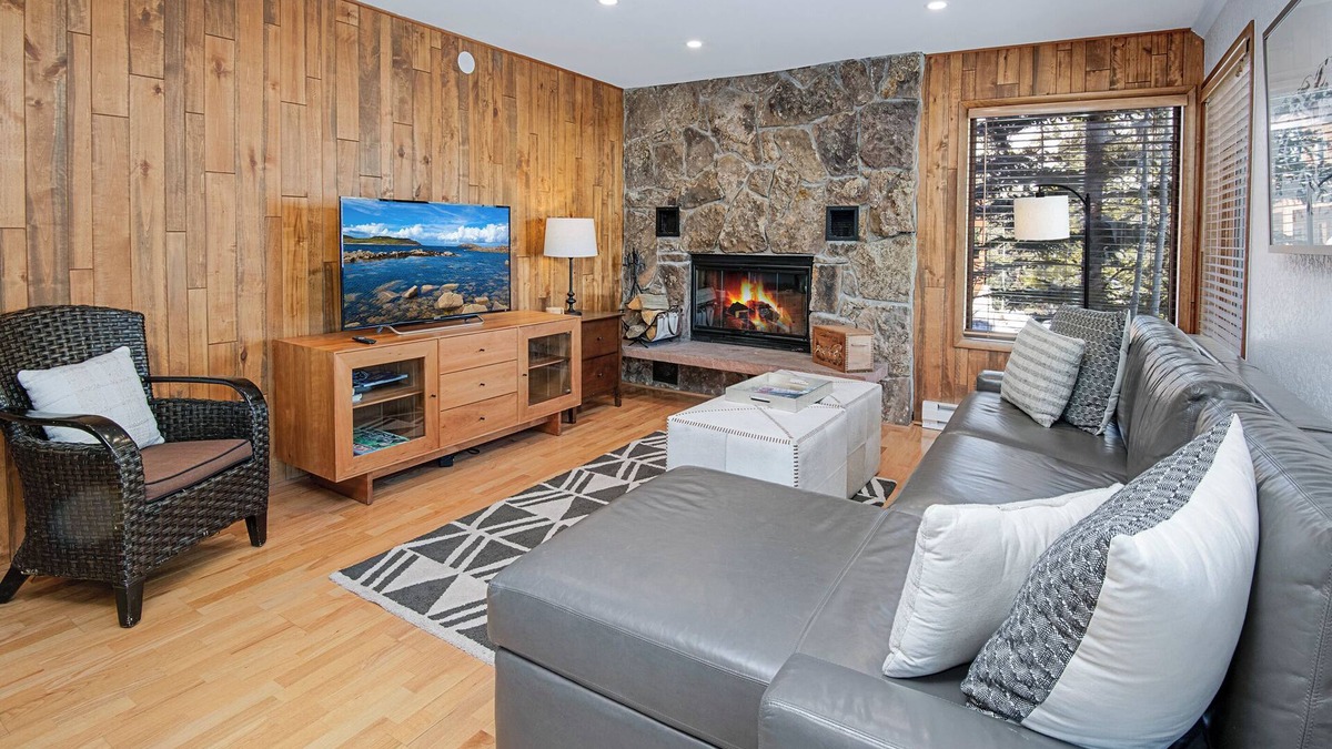 Vail House | New Listing! Ground Floor Unit | 10 mins to Vail | Tennis Courts