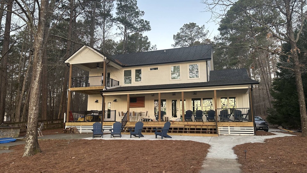 Lake Oconee House | NEW LISTING! Lakefront w/Private dock and outdoor oasis! Brand New Interior!