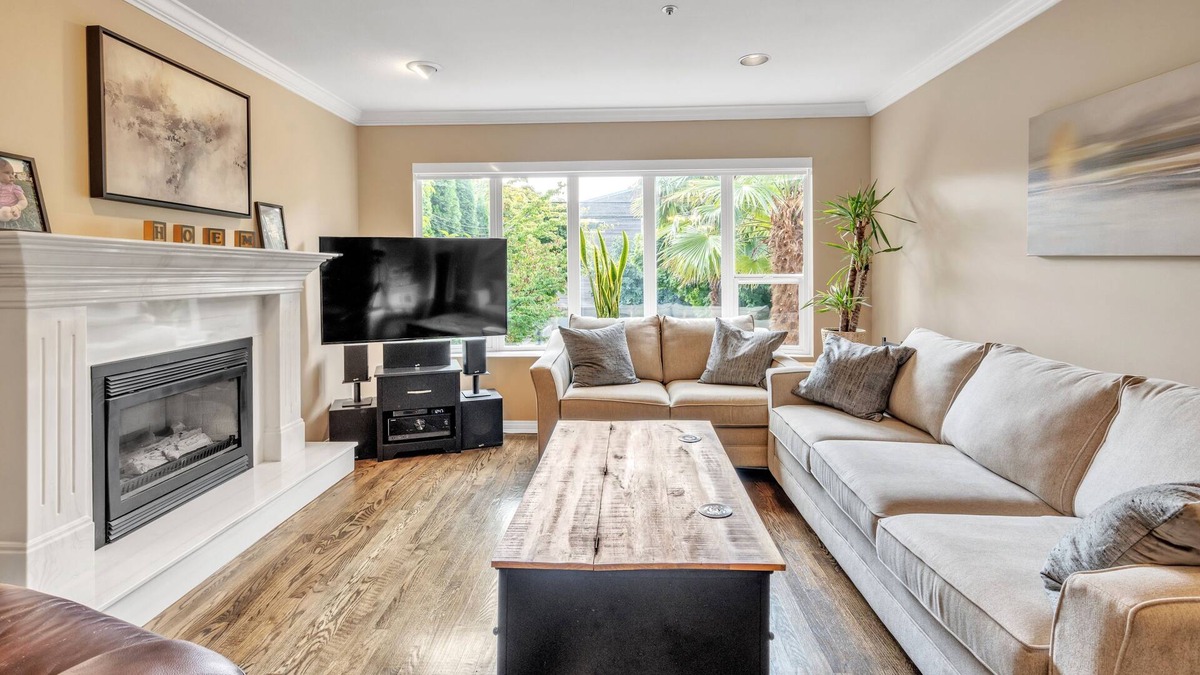 Riley Park House | NEW LISTING! Luxury Retreat in the Heart of Vancouver by RedAwning