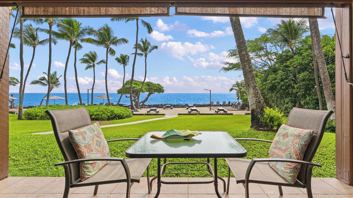 Kailua-Kona Condo | New Listing, Oceanfront Paradise, Kona Isle D3, 1BR