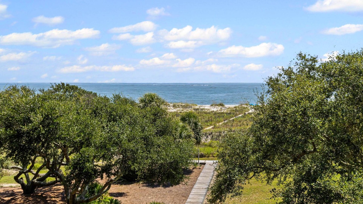 Isle of Palms Villa | New Listing! Shipwatch 304A - Ocean View! Pool!