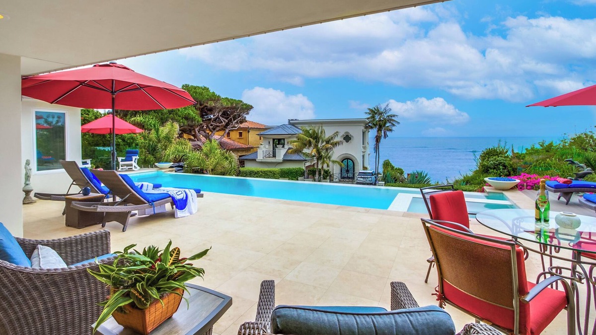 Lower Hermosa House | New Listing, stunning ocean views and infinity pool with amazing outdoor space
