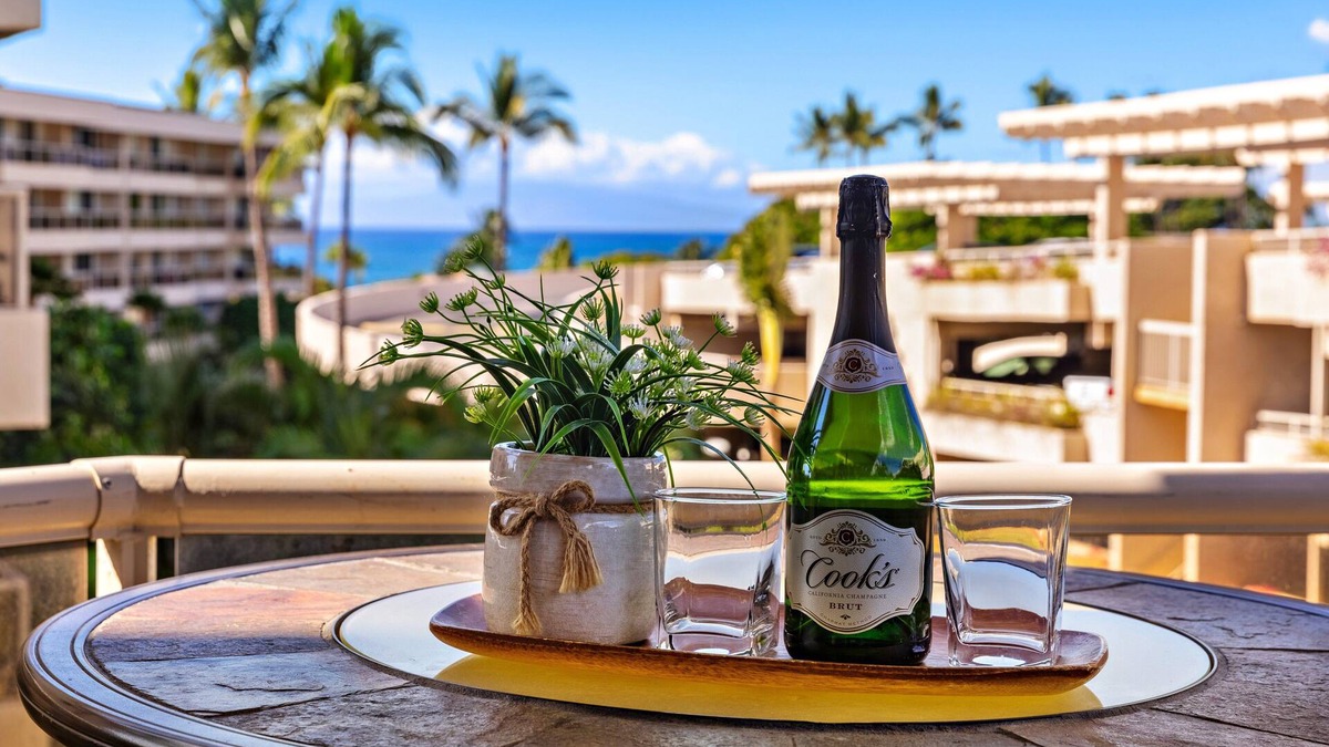 Kihei Condo | New Listing! Unique, modern 2bd close to the beach