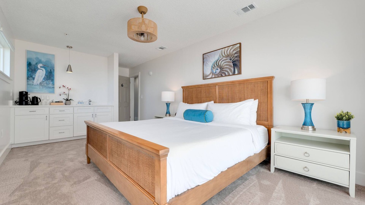 Jacksonville Beach Hotel | New Listing | Boutique Hotel | 1-BR Oceanfront - F