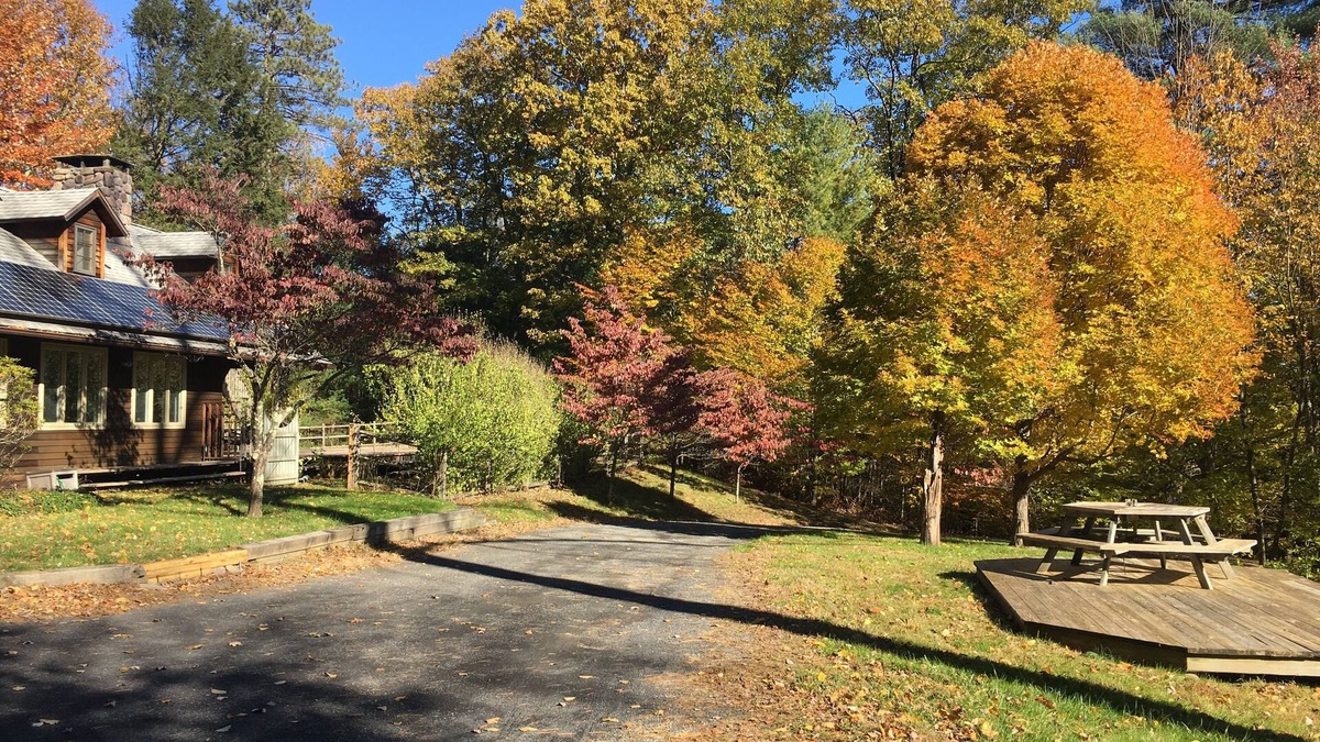 Mount Tremper House | NEW LISTING Woodstock secluded mountain retreat with beautiful pool and sauna.