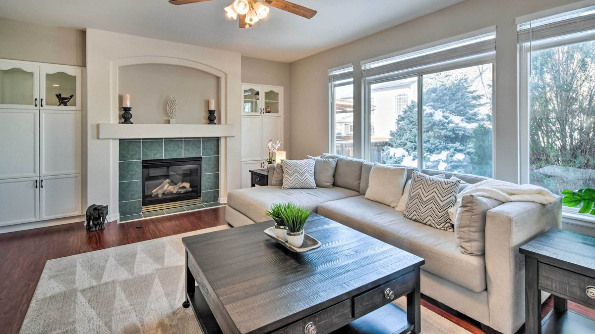 Longmont House | NEW! Longmont Family Home w/ Office & Backyard!