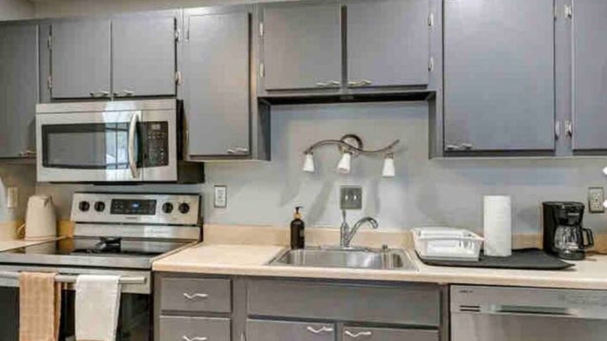 Buechel House | New Louisville house -10m from Downtown, Large Family-sized house