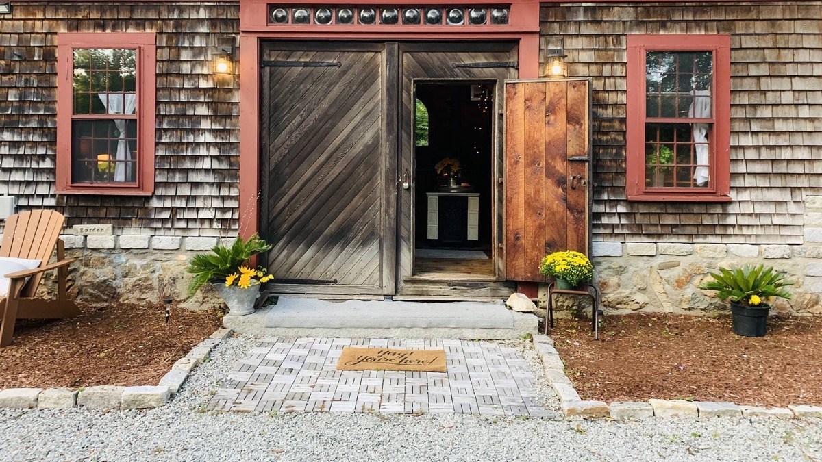 Hingham House | New- Lux Barn Retreat! Private, and beautiful escape.