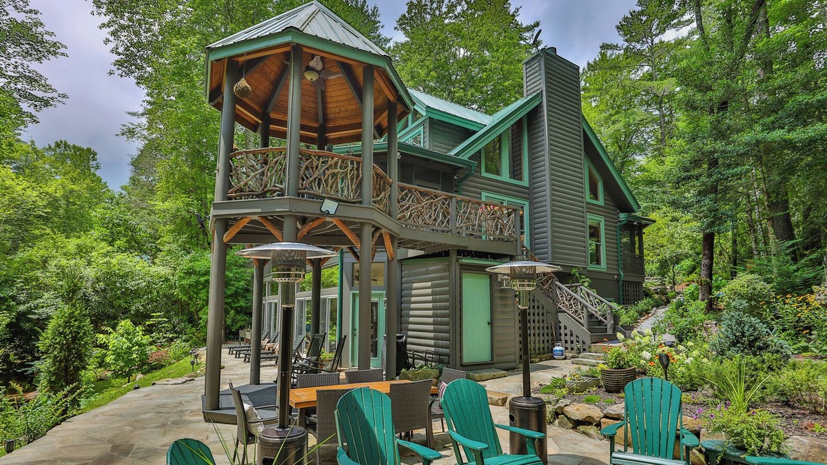 Sapphire Cabin | New Luxe Lodge-3KingEnsuites-Lake/resort Access