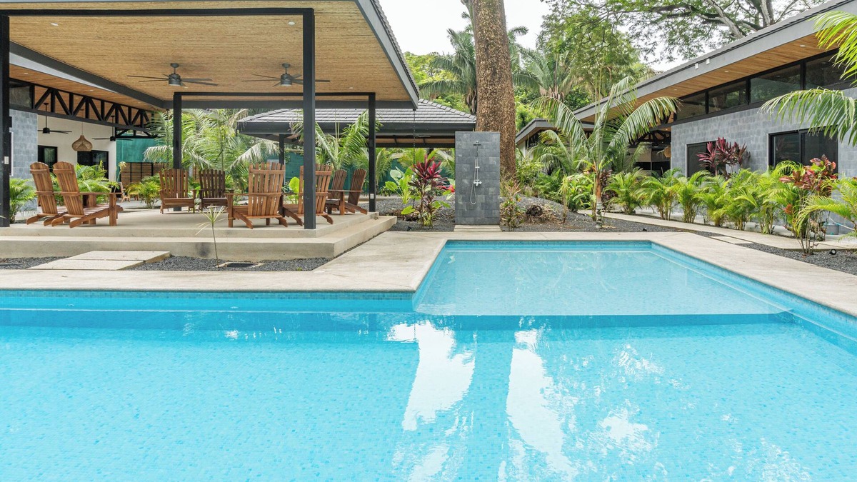 Nosara Villa | New Luxury Villa in central Guiones - walk to the beach, large pool & parking