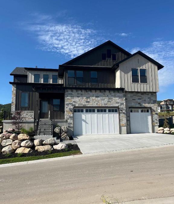 Ogden House | NEW Luxury Home super comfy By Snowbasin & Pow Mow