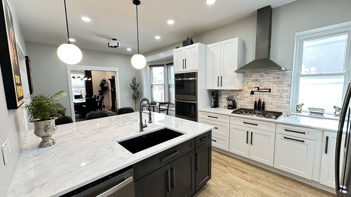 Berkeley House | NEW Luxury Home w/HOT TUB, Fire Pit & Private Yard Denver Highlandsnn